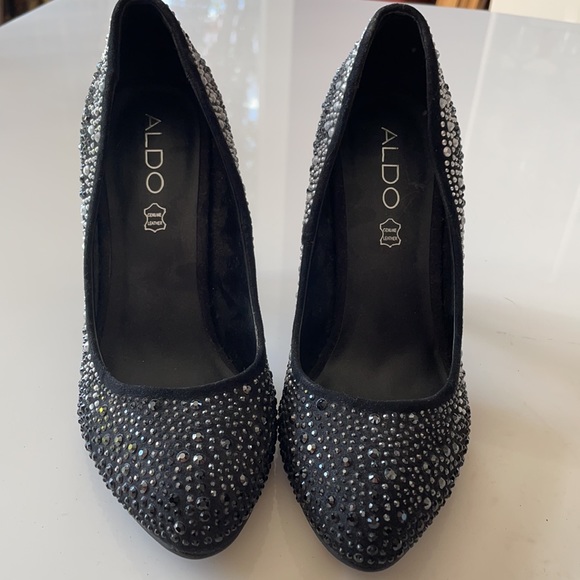 Aldo Size 7 Black bedazzled Heel - Picture 2 of 2